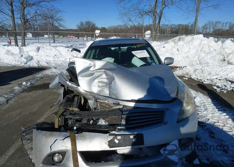 2010 Infiniti G37X z USA, uszkodzony, nr VIN JN1CV6AR1AM252688